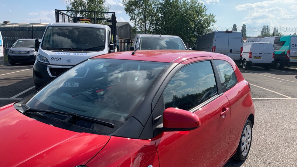 Citroen C1 1.0 VTi 72 Feel 3dr Petrol Hatchback - Image 23