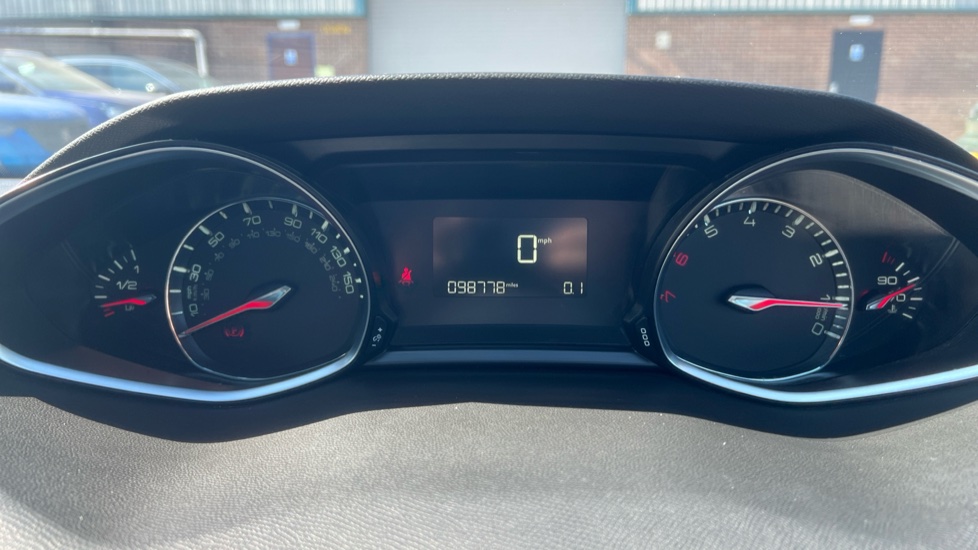 Peugeot 308 1.2 PureTech 130 GT Line 5dr Petrol Hatchback - Image 18