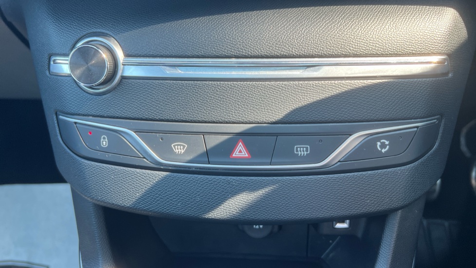 Peugeot 308 1.2 PureTech 130 GT Line 5dr Petrol Hatchback - Image 28
