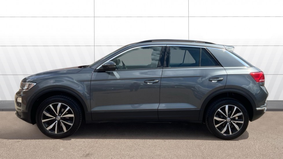 Volkswagen T-Roc 1.5 TSI EVO SE 5dr Petrol Hatchback - Image 5