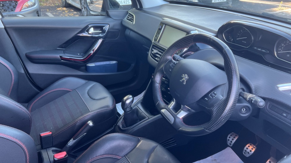 Peugeot 208 1.2 PureTech 110 GT Line 5dr Petrol Hatchback - Image 11