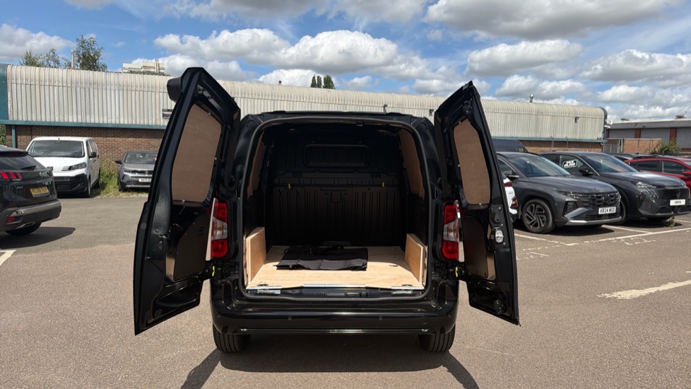 Peugeot Partner Standard Diesel 1.5 BlueHDi 100 Asphalt Van - Image 4