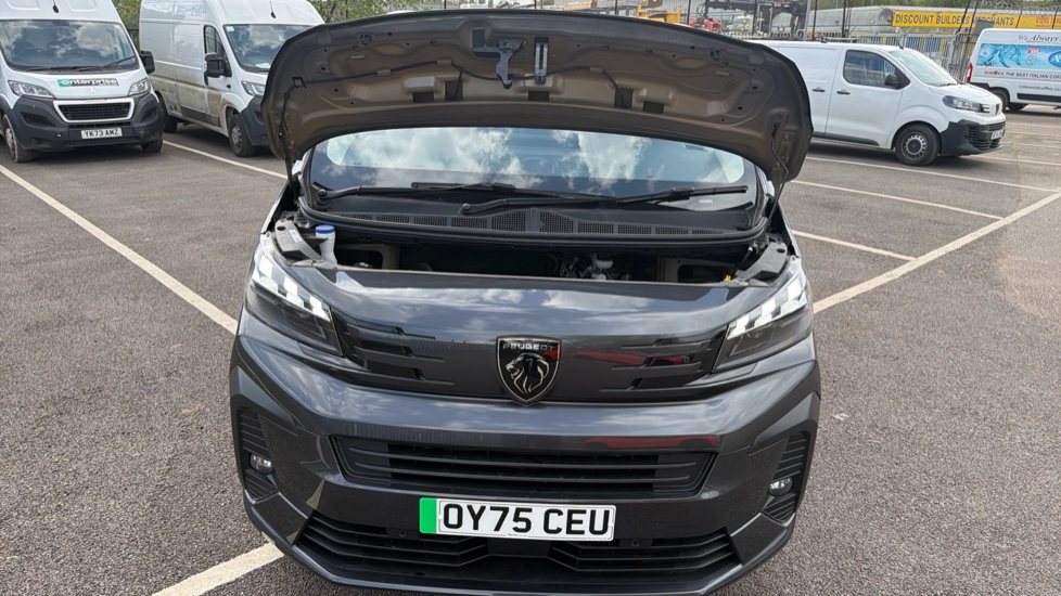 Peugeot Expert E-L1 100kW 75kWh Asphalt Crew Van Auto - Image 8