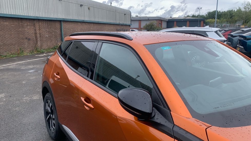 Peugeot 2008 1.2 PureTech 130 Allure Premium+ 5dr EAT8 Petrol Estate - Image 23
