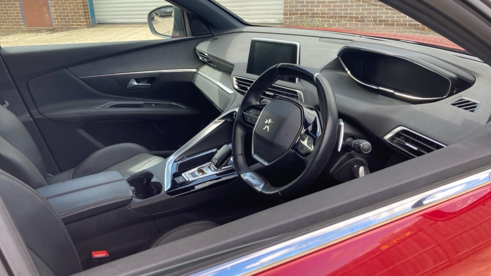 Peugeot 3008 1.6 PureTech 180 GT Line 5dr EAT8 Petrol Estate - Image 11