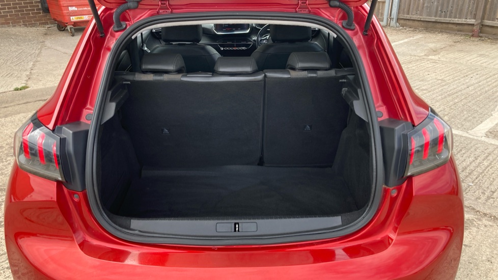 Peugeot 208 1.2 PureTech 100 Allure 5dr Petrol Hatchback - Image 4