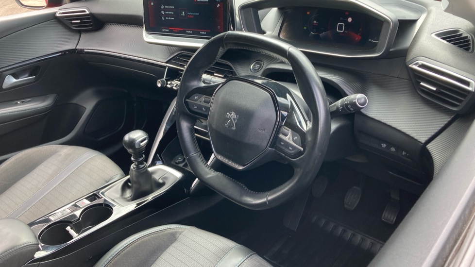 Peugeot 208 1.2 PureTech 100 Allure 5dr Petrol Hatchback - Image 11