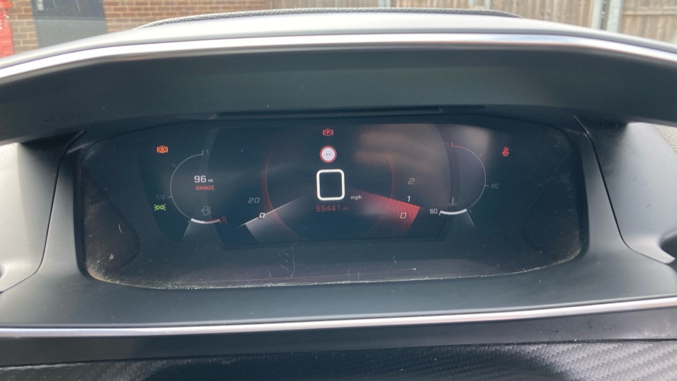 Peugeot 208 1.2 PureTech 100 Allure 5dr Petrol Hatchback - Image 18