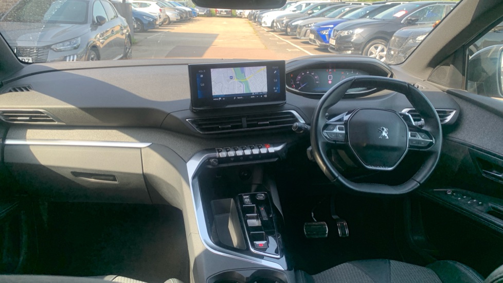 Peugeot 5008 1.2 PureTech Allure Premium+ 5dr EAT8 Petrol Estate - Image 10