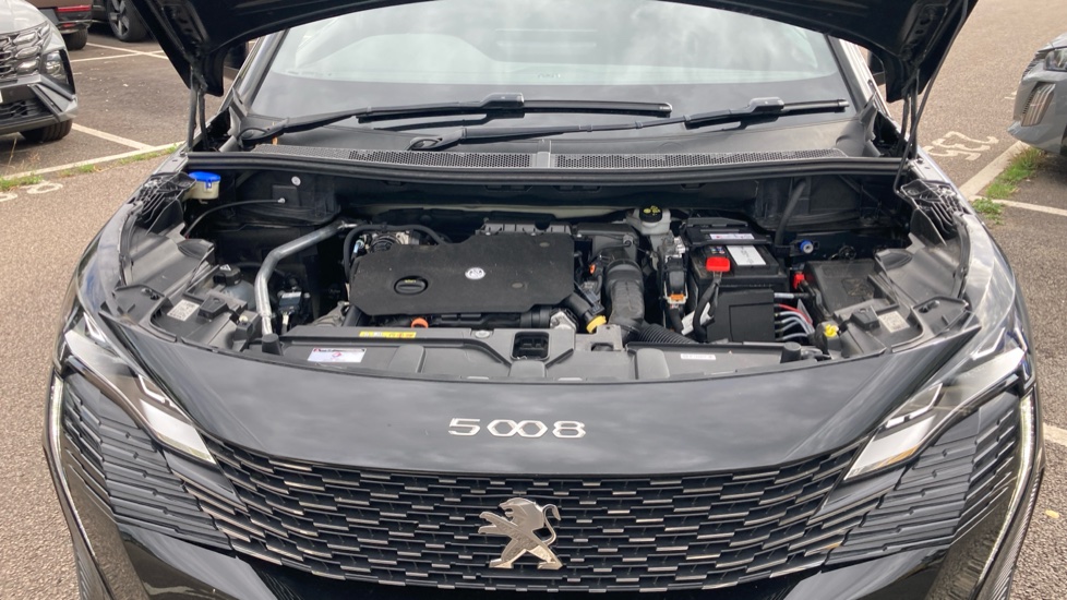 Peugeot 5008 1.5 BlueHDi Allure Premium+ 5dr EAT8 Diesel Estate - Image 8