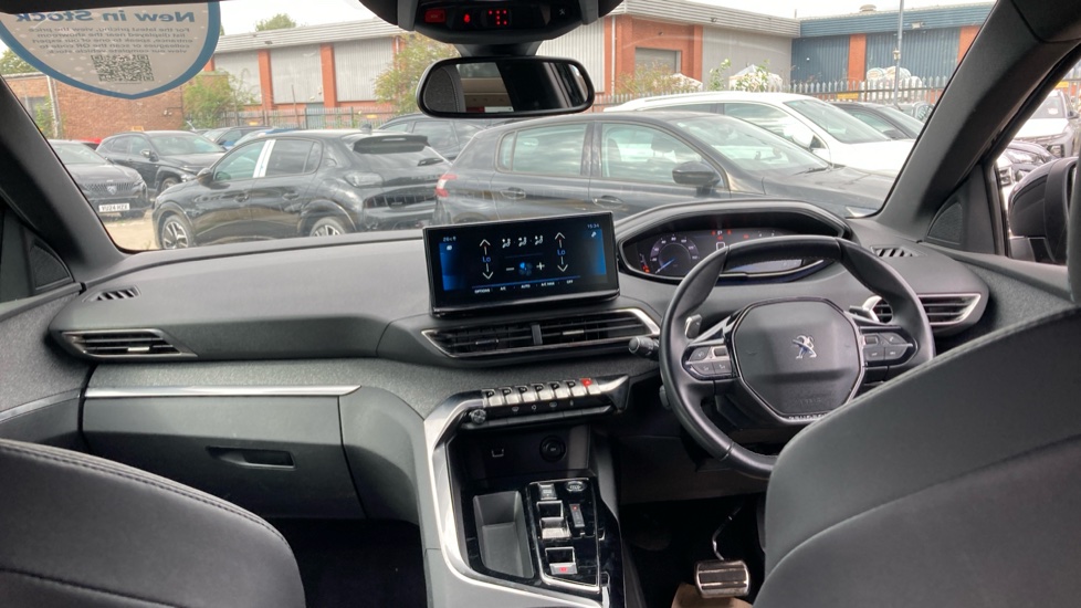 Peugeot 5008 1.5 BlueHDi Allure Premium+ 5dr EAT8 Diesel Estate - Image 10
