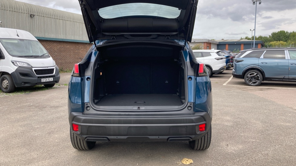 Peugeot 3008 1.2 PureTech Active Premium+ 5dr EAT8 Petrol Estate - Image 4
