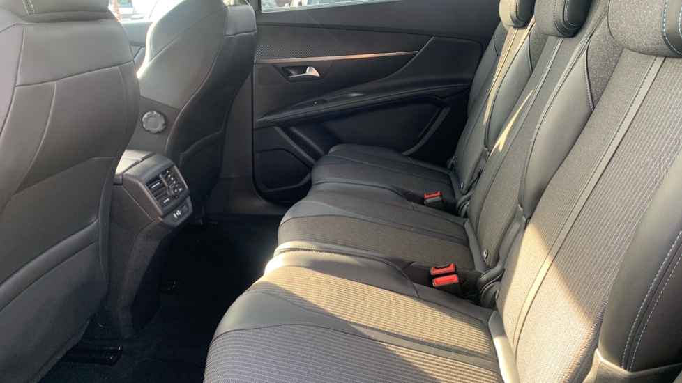 Peugeot 5008 1.5 BlueHDi Allure 5dr Diesel Estate - Image 16