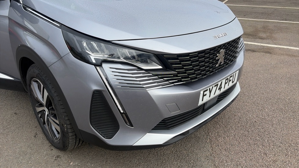 Peugeot 3008 1.6 Hybrid 225 Allure 5dr e-EAT8 Estate - Image 38