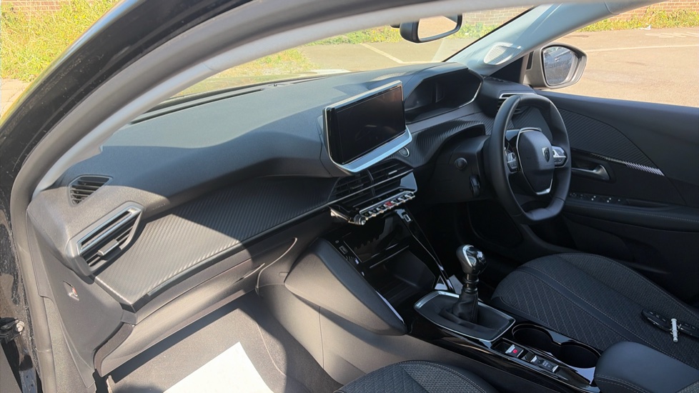 Peugeot 208 1.2 PureTech 100 Allure 5dr Petrol Hatchback - Image 9