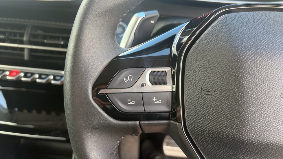 Peugeot 208 1.2 PureTech 130 Allure Premium + 5dr EAT8 Petrol Hatchback - Image 21