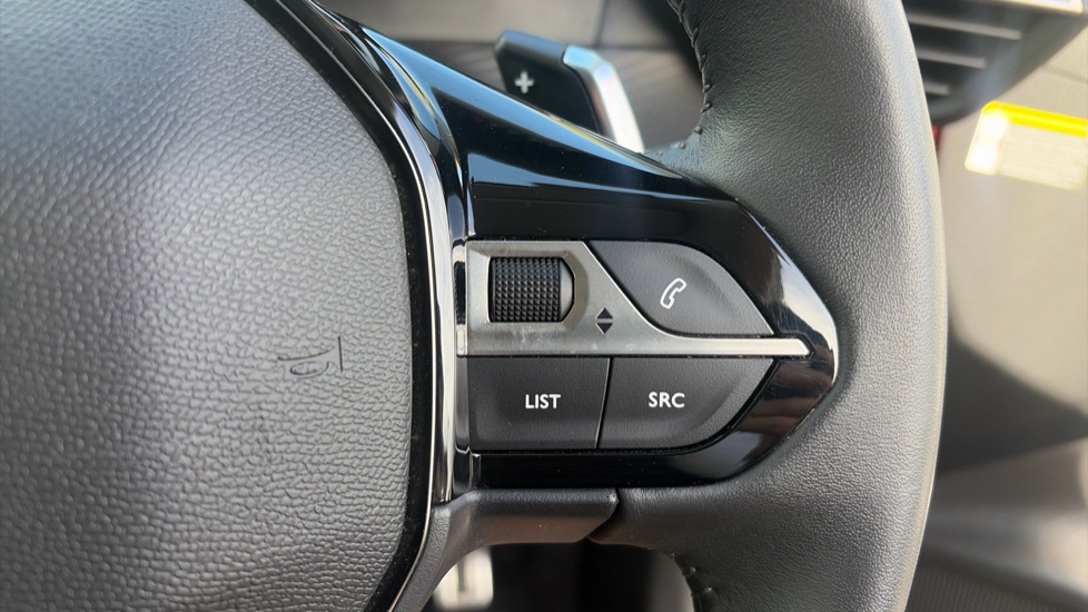 Peugeot 208 1.2 PureTech 130 Allure Premium + 5dr EAT8 Petrol Hatchback - Image 22