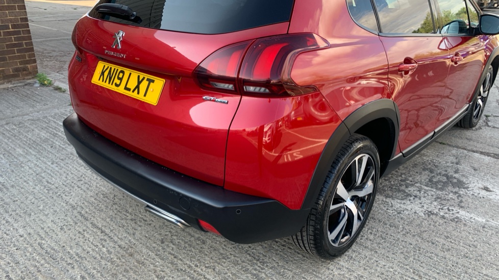 Peugeot 2008 1.2 PureTech 130 GT Line 5dr Petrol Estate - Image 29