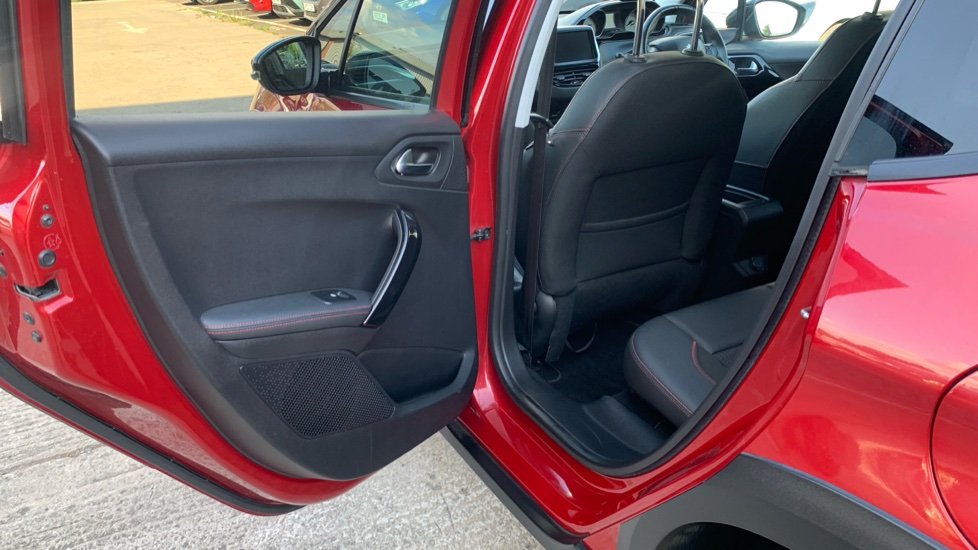 Peugeot 2008 1.2 PureTech 130 GT Line 5dr Petrol Estate - Image 31