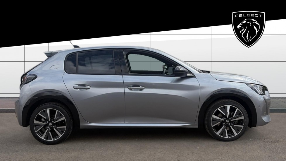 Peugeot 208 1.2 PureTech 100 GT 5dr Petrol Hatchback - Image 5