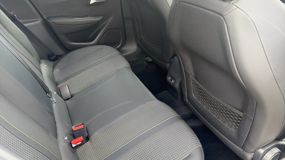 Peugeot 208 1.2 PureTech 100 GT 5dr Petrol Hatchback - Image 16