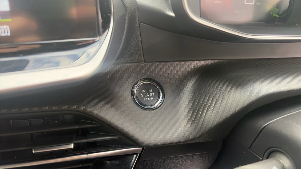 Peugeot 208 1.2 PureTech 100 GT 5dr Petrol Hatchback - Image 28