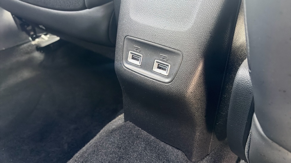 Peugeot 208 1.2 PureTech 100 GT 5dr Petrol Hatchback - Image 42