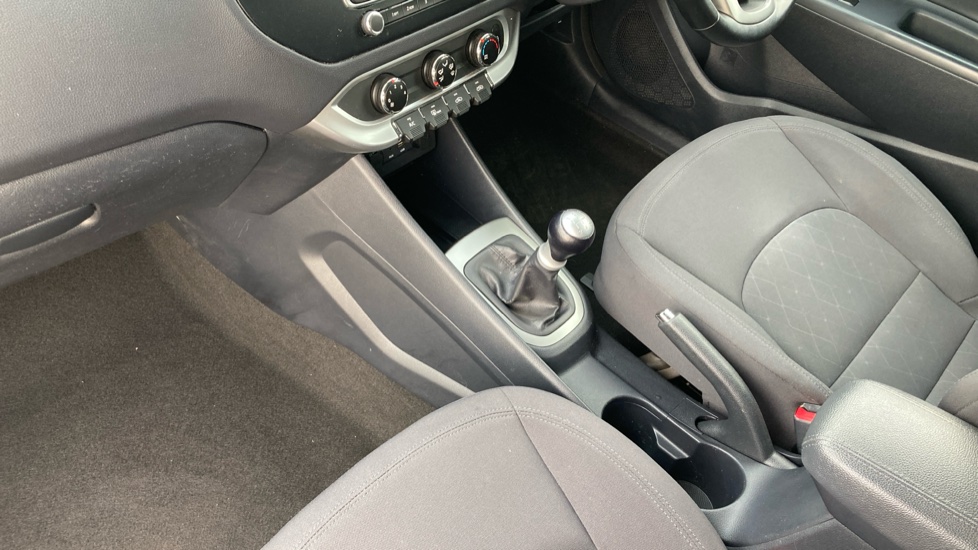 Kia Rio 1.25 SR7 3dr Petrol Hatchback - Image 13
