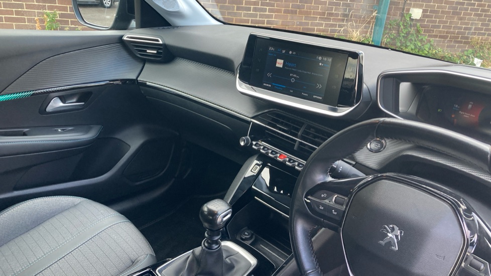 Peugeot 208 1.2 PureTech 100 Allure 5dr Petrol Hatchback - Image 14