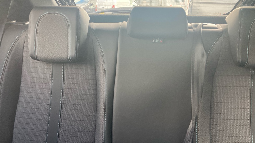 Peugeot 208 1.2 PureTech 100 Allure 5dr Petrol Hatchback - Image 15