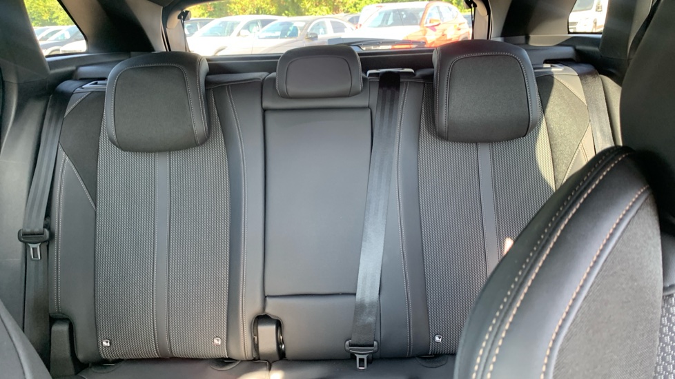 Peugeot 3008 1.2 PureTech GT 5dr EAT8 Petrol Estate - Image 15