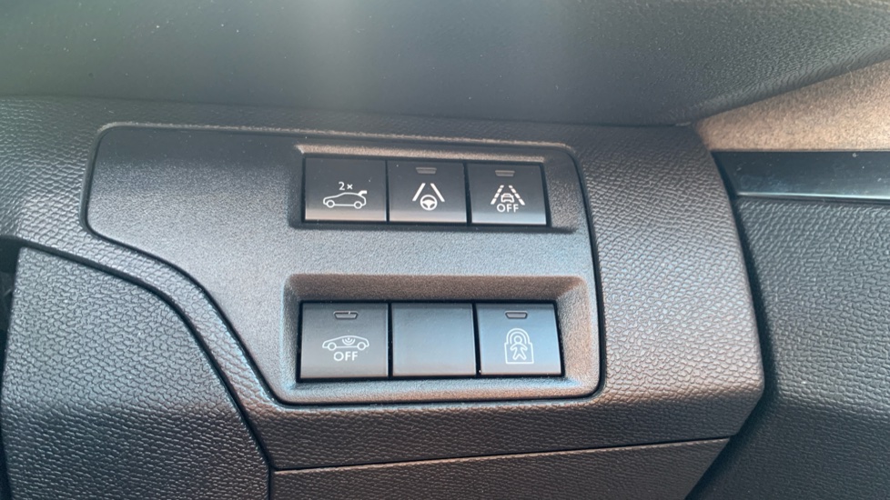 Peugeot 3008 1.2 PureTech GT 5dr EAT8 Petrol Estate - Image 39