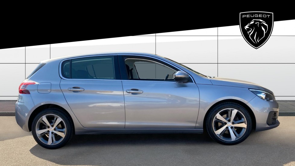 Peugeot 308 1.2 PureTech 130 Allure 5dr Petrol Hatchback - Image 5