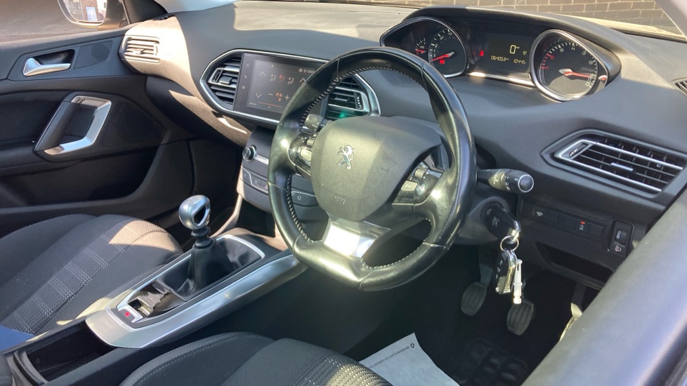 Peugeot 308 1.2 PureTech 130 Allure 5dr Petrol Hatchback - Image 11