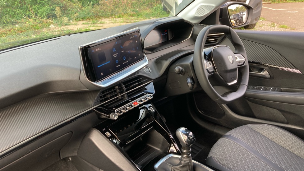 Peugeot 208 1.2 PureTech 100 Allure 5dr Petrol Hatchback - Image 9