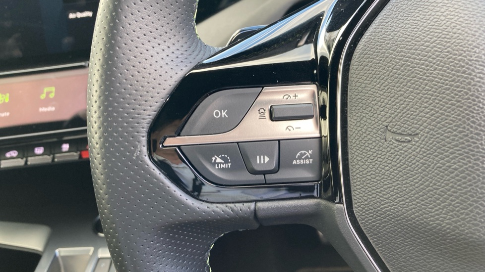 Peugeot 408 1.2 PureTech GT 5dr EAT8 Petrol Hatchback - Image 25