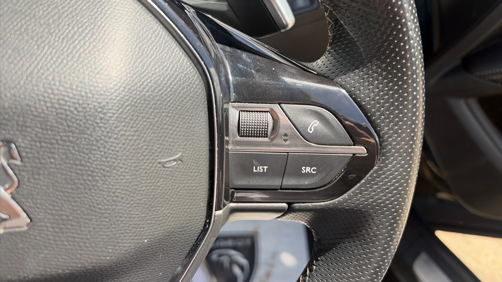 Peugeot 5008 1.6 PureTech 180 GT 5dr EAT8 Petrol Estate - Image 25