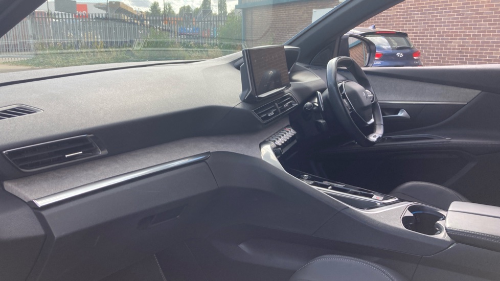 Peugeot 5008 1.5 BlueHDi GT 5dr EAT8 Diesel Estate - Image 9
