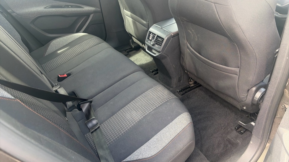Peugeot 3008 1.2 PureTech Active 5dr Petrol Estate - Image 16