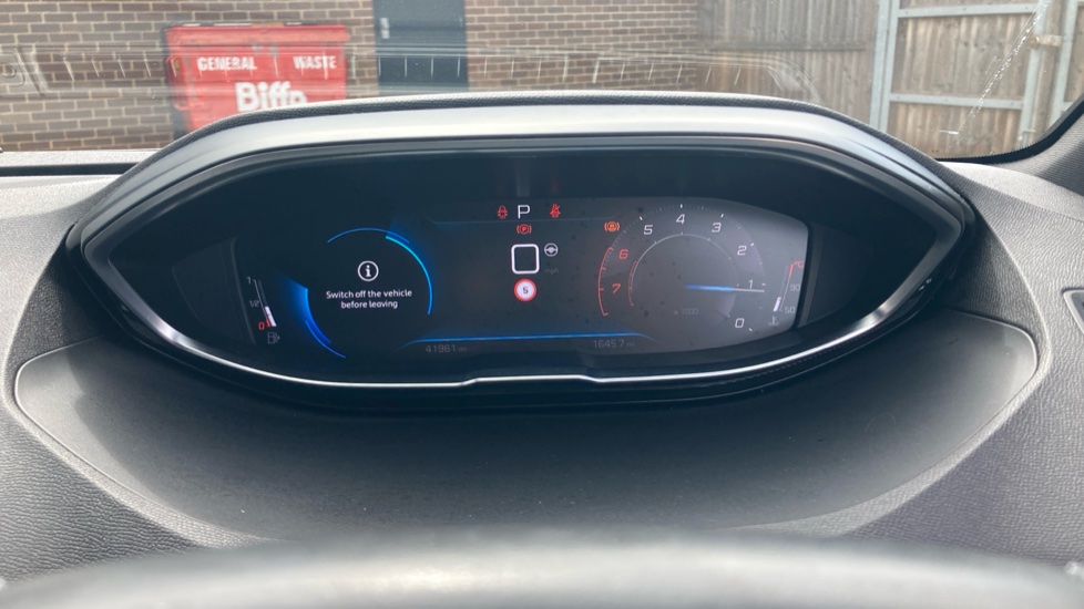 Peugeot 3008 1.2 PureTech GT 5dr EAT8 Petrol Estate - Image 18