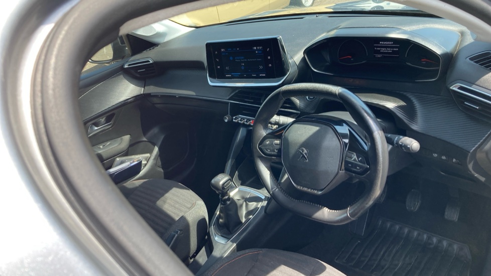 Peugeot 208 1.2 PureTech 100 Active Premium + 5dr Petrol Hatchback - Image 10