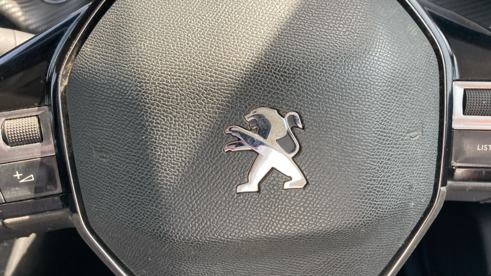 Peugeot 208 1.2 PureTech 100 Active Premium + 5dr Petrol Hatchback - Image 23