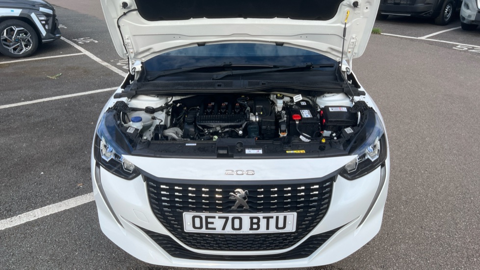 Peugeot 208 1.2 PureTech Active 5dr Petrol Hatchback - Image 8