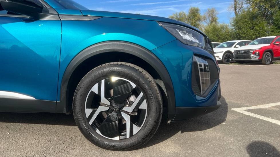 Peugeot 2008 1.2 PureTech Allure 5dr Petrol Estate - Image 7
