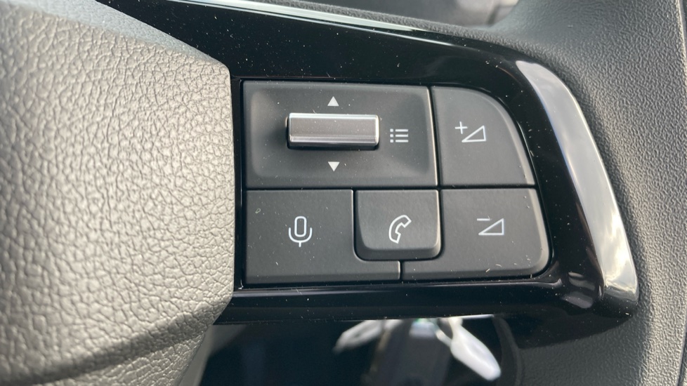 Peugeot Expert L1 Diesel 2.2 BlueHDi 150 Professional Crew Van - Image 30