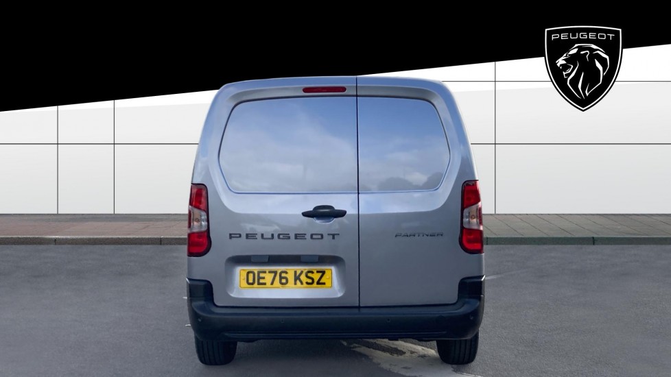 Peugeot Partner Xl Diesel 1.5 BlueHDi 130 Professional Plus Van EAT8 - Image 6