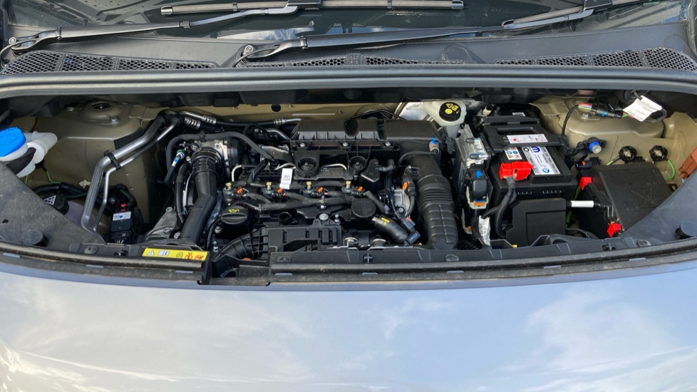 Peugeot Partner Xl Diesel 1.5 BlueHDi 130 Professional Plus Van EAT8 - Image 8