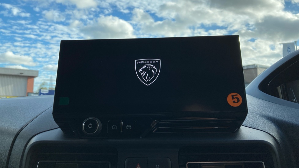 Peugeot Partner Xl Diesel 1.5 BlueHDi 130 Professional Plus Van EAT8 - Image 12