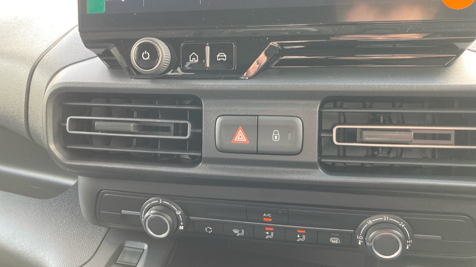 Peugeot Partner Xl Diesel 1.5 BlueHDi 130 Professional Plus Van EAT8 - Image 33