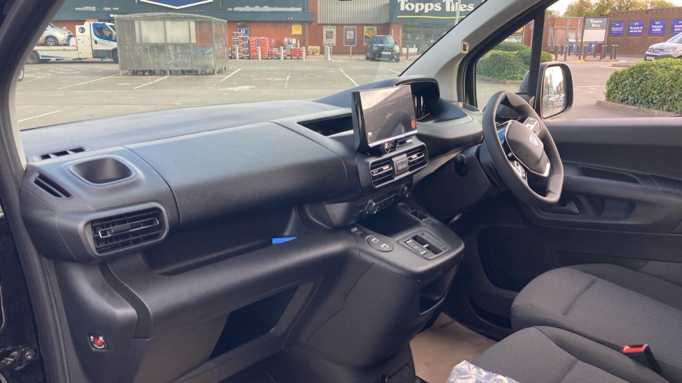 Peugeot Partner Xl Diesel 1.5 BlueHDi 130 Professional Plus Van EAT8 - Image 10